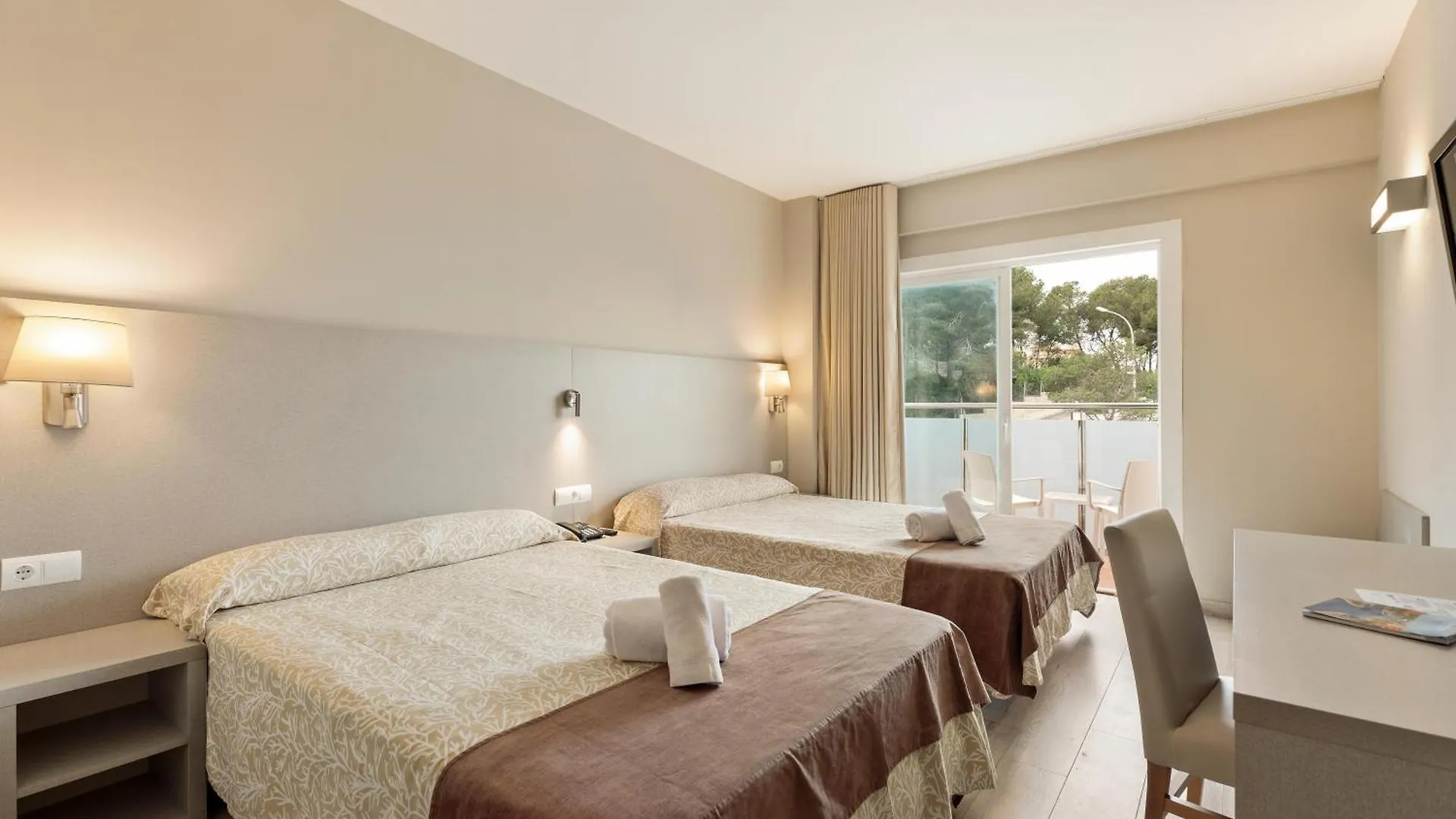 Hotel Best Cap Salou 3*,  İspanya